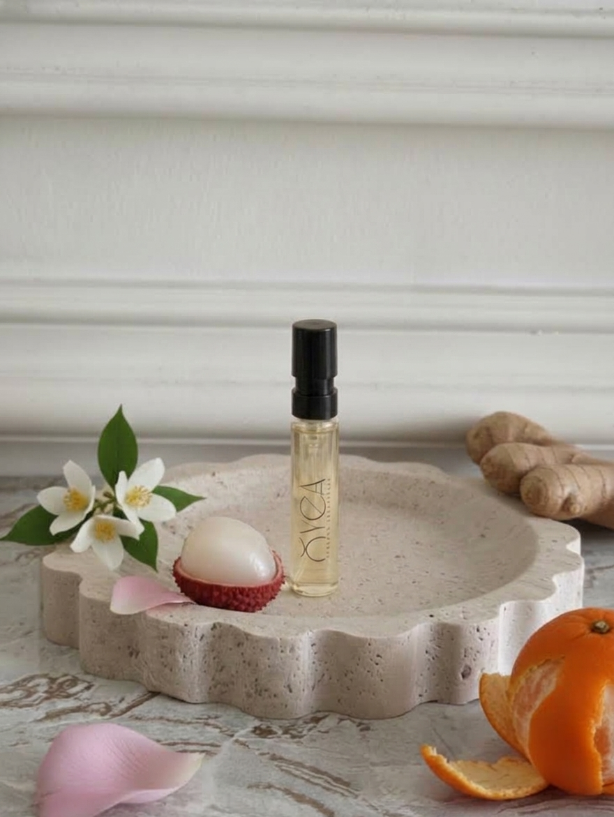 OYEA Essence 2ml luxury-inspired oil-based perfume sample vial.