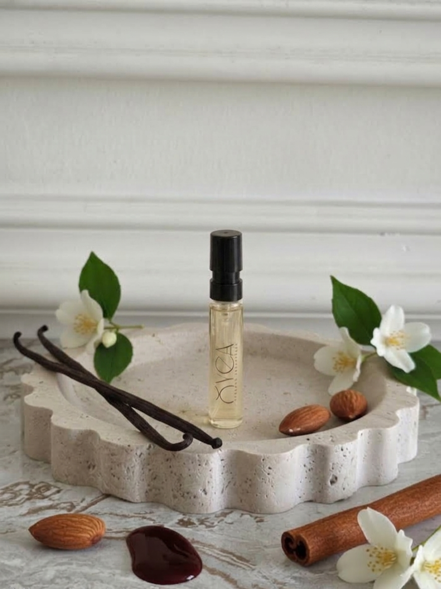 OYEA Essence 2ml luxury-inspired oil-based perfume sample vial