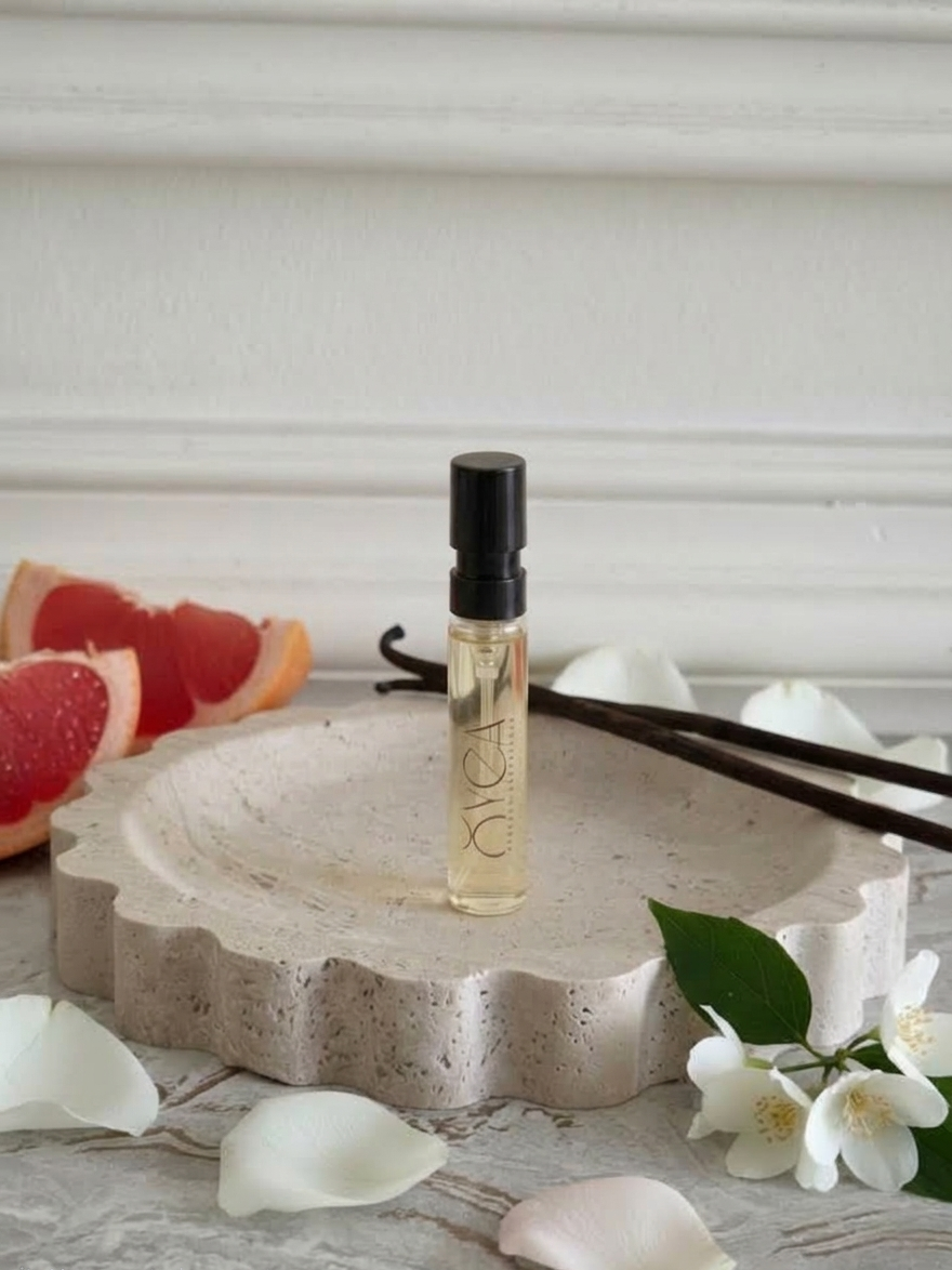 OYEA Essence 2ml luxury-inspired oil-based perfume sample vial