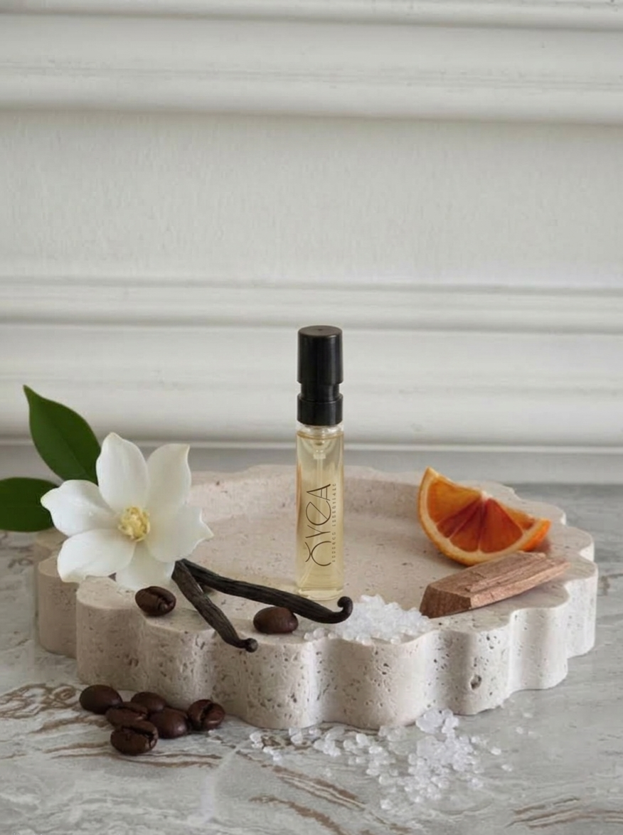 OYEA Essence 2ml luxury-inspired oil-based perfume sample vial.